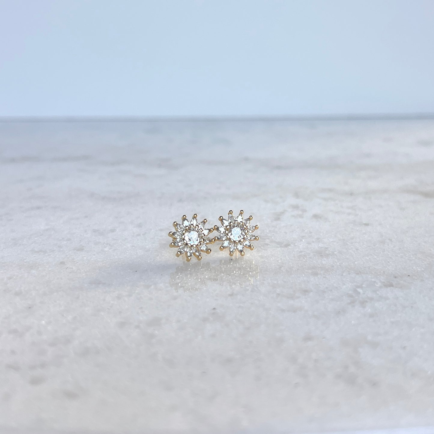 SON Stud Earring