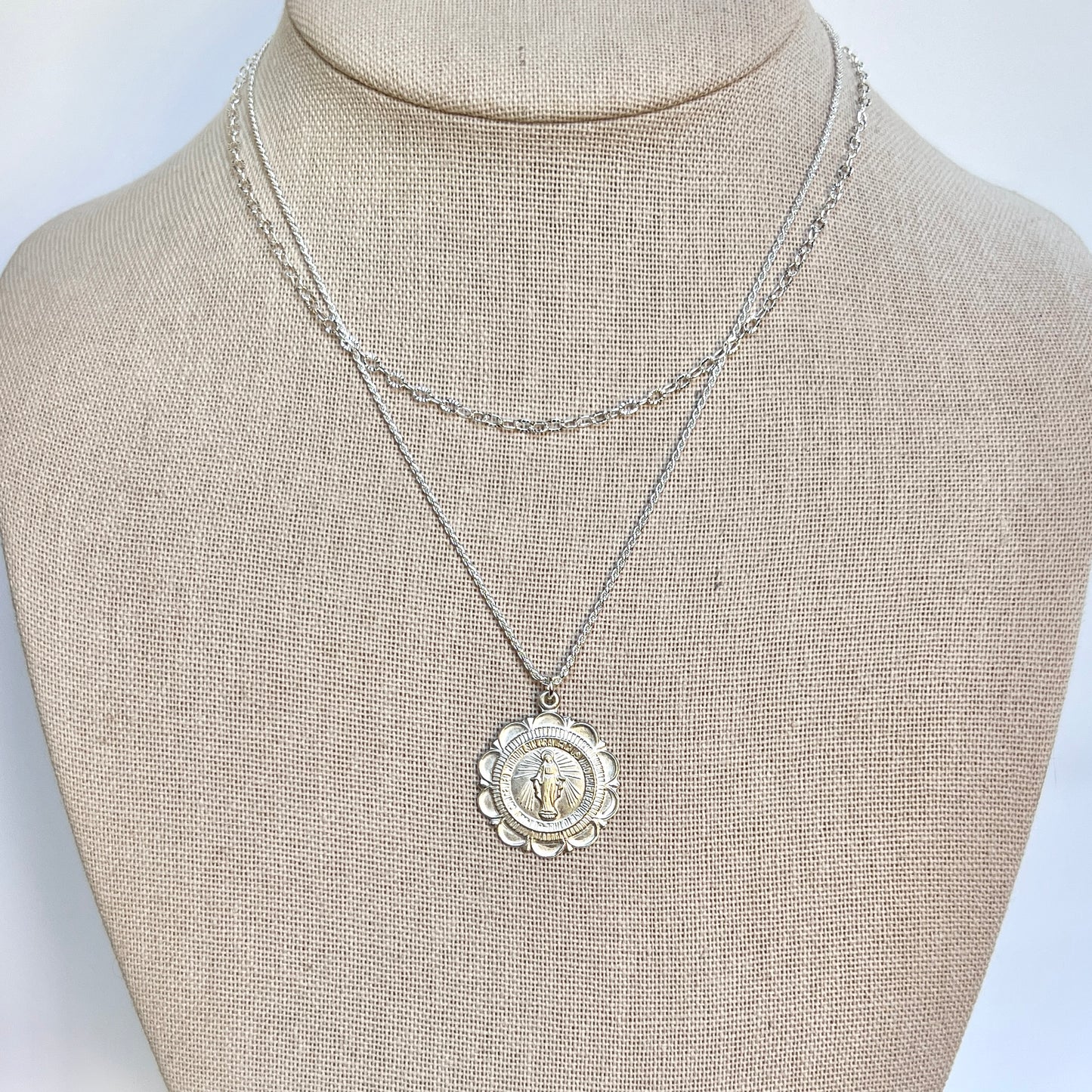 Scalloped Miraculous Medal Simple Chain- Sterling Silver